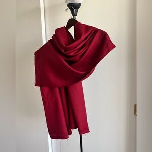 New Fabindia style 💌 Red handwoven Kashmir 100% wool large shawl wrap stole 78"